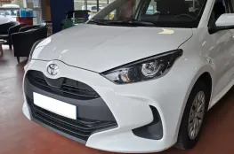 Toyota Yaris DYNAMIC BUSINESS